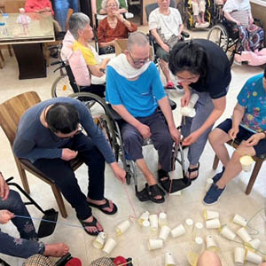 瑜珈球運動與海底撈競賽遊戲
